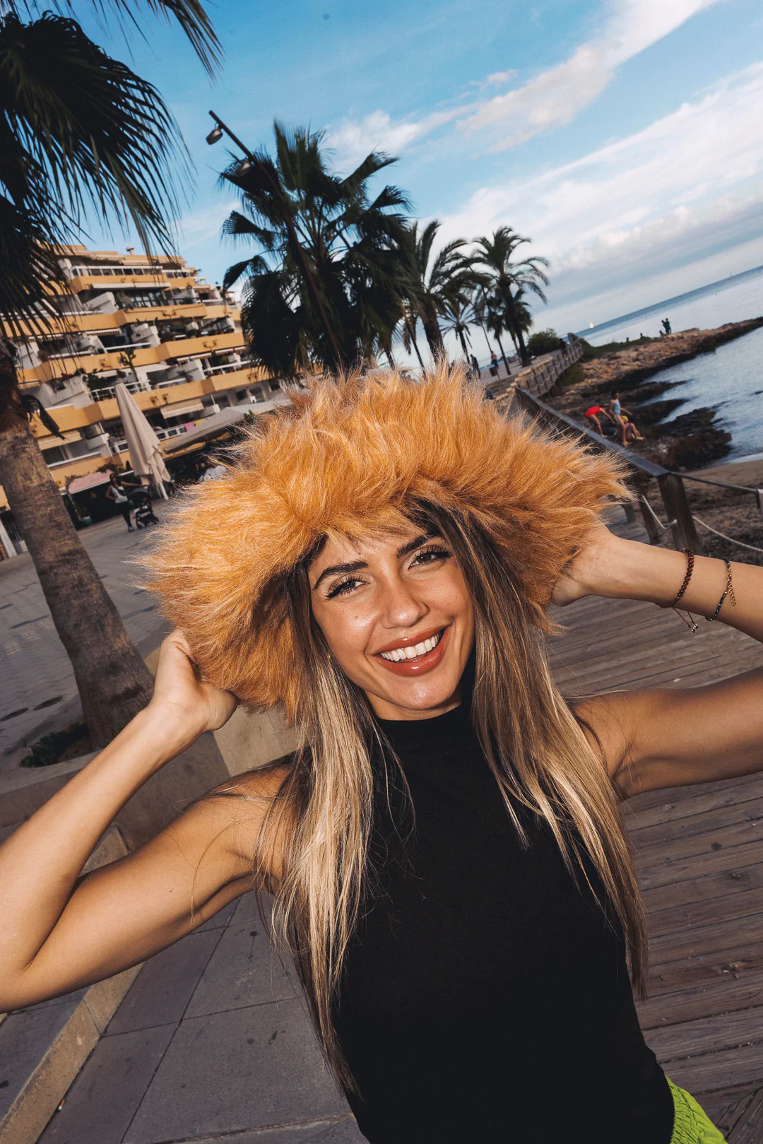 Camel Mega Floof - Image 3