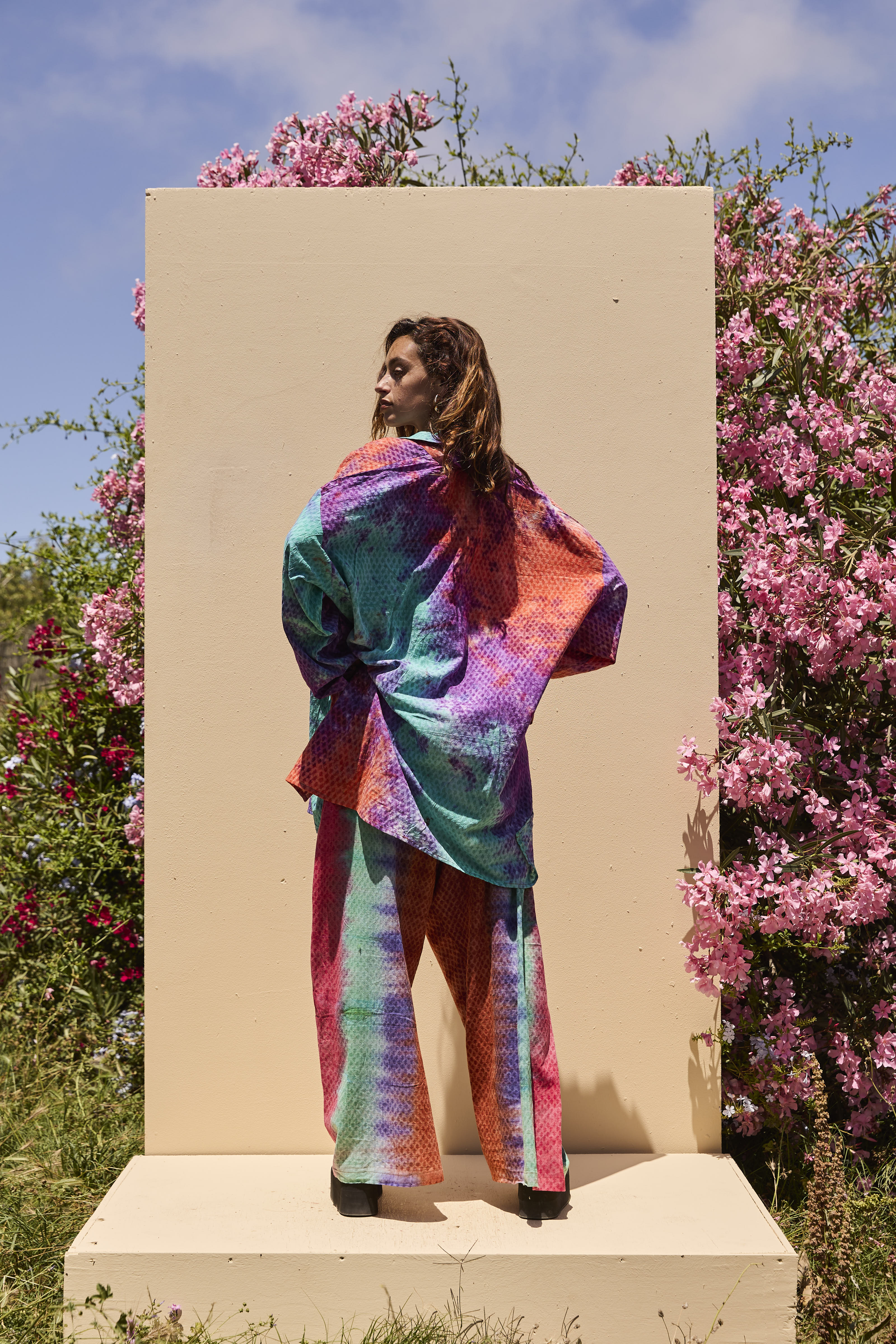 LOUNGE SET Shirt - Rainbow tiedye - Image 9
