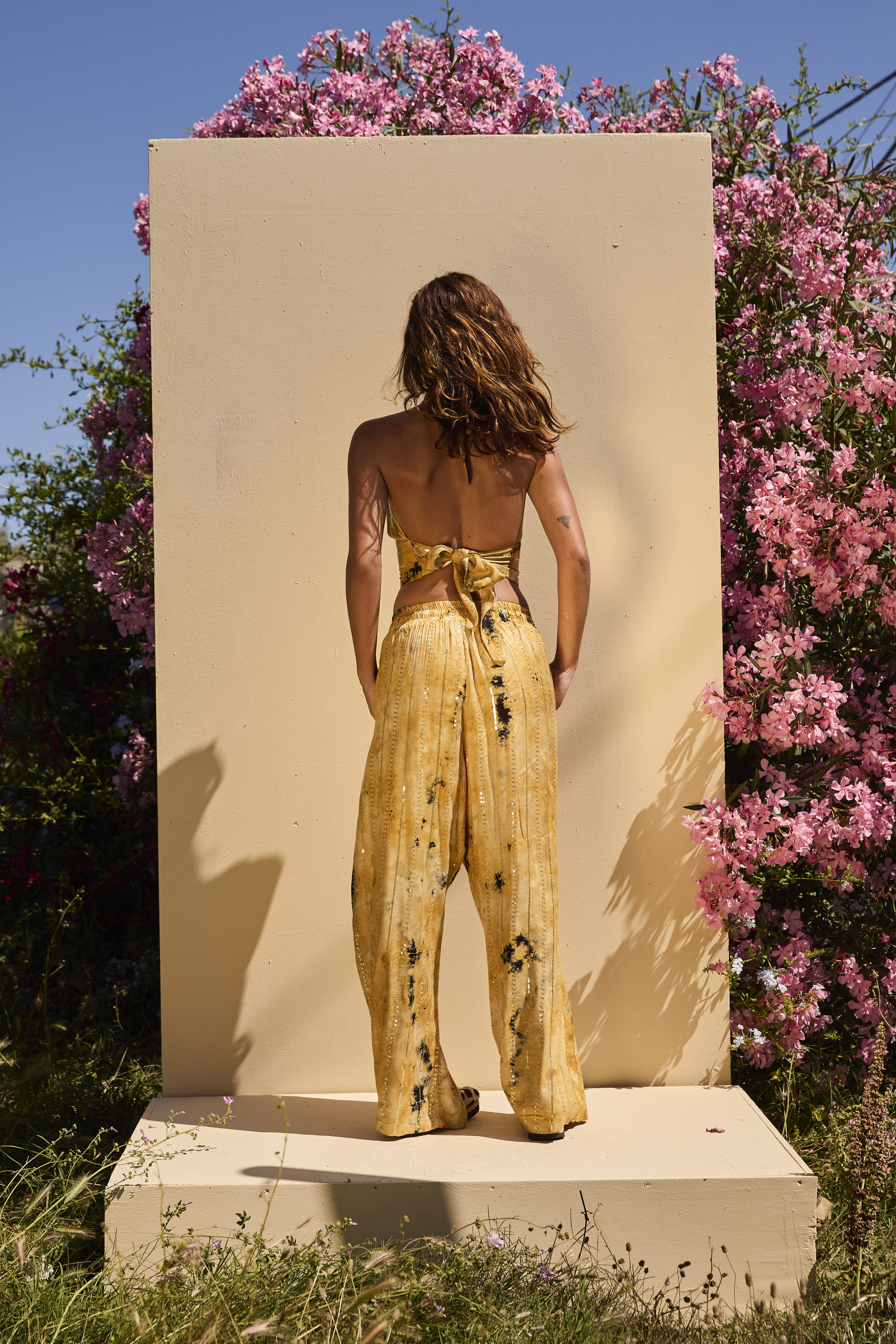 'Formentera' LOUNGE SET Crop Top - Beige/Gold - Image 5