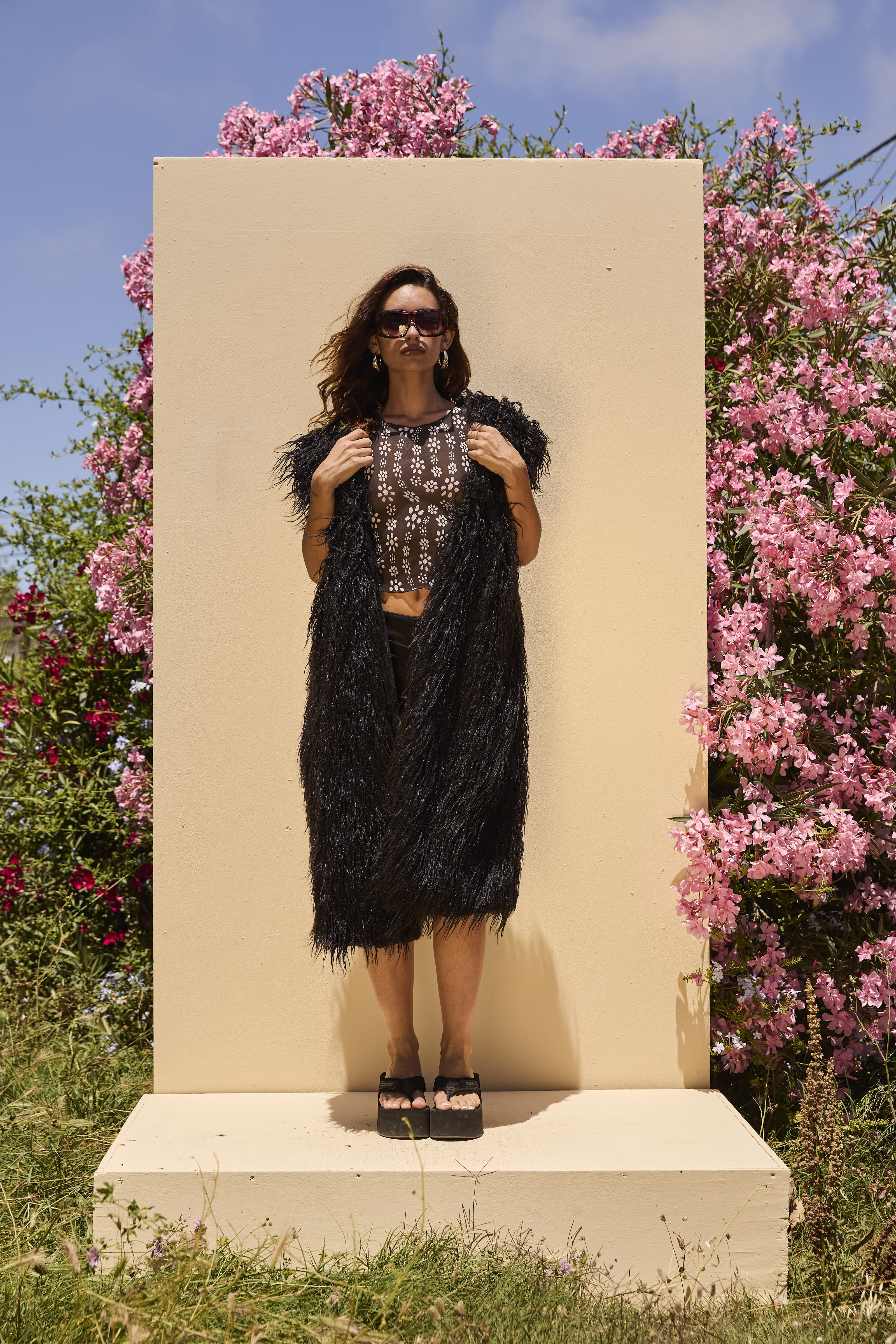 Mongolian long fur Gilet- Black - Image 10