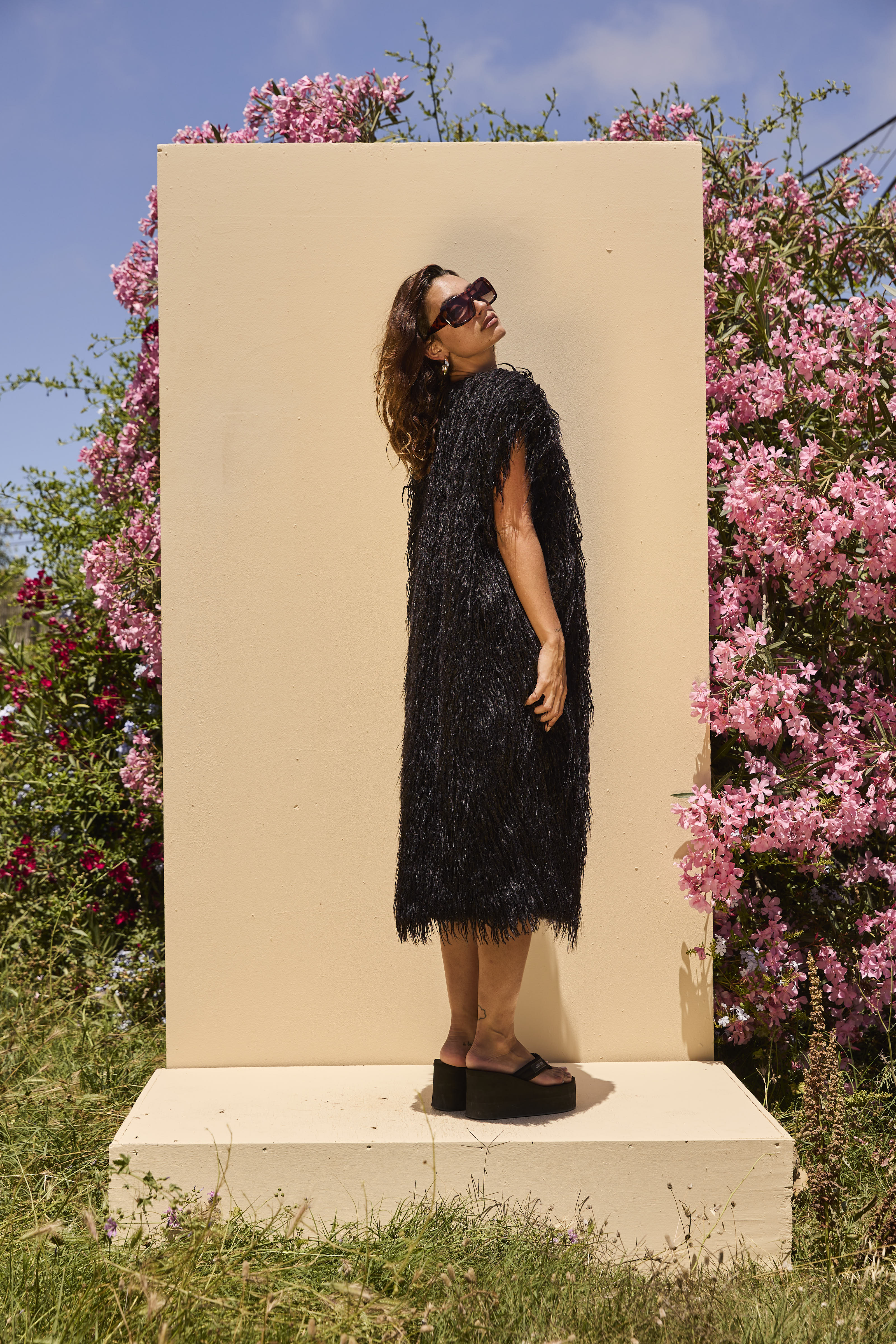 Mongolian long fur Gilet- Black - Image 6