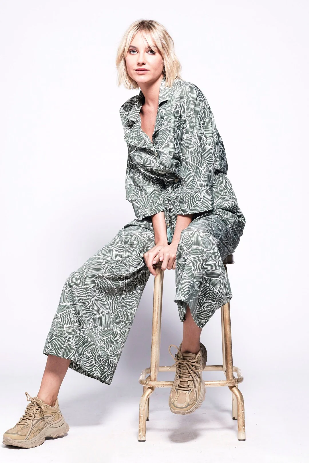 PYJAMA Jumpsuit - Giant Green Leaf - Image 6